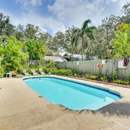 Spacious Tampa Home About 5 Mi To Beaches